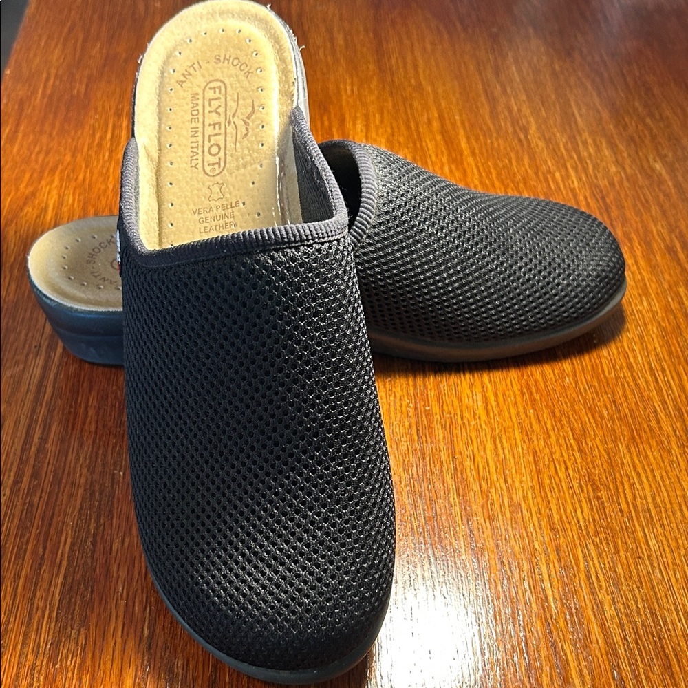 Fly Flot Made In Italy Womens Black Mesh Anti Shock Slip On Clogs. Sz 9.5 (40)